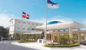 La UASD confirma que 21 de sus doctores realizaron estudios en Atlantic International University