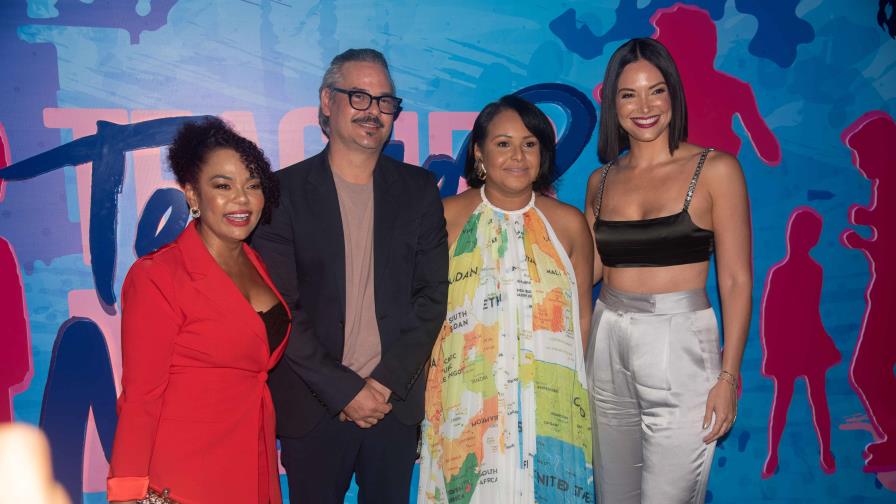 Realizan premier de “Teacher Mechy”