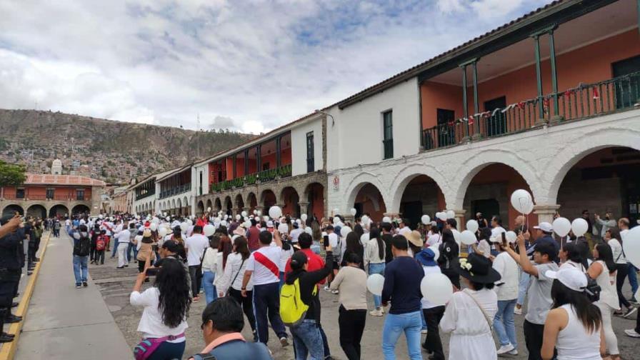 Convocan a marcha por la paz en Perú, anticipándose a nuevas protestas