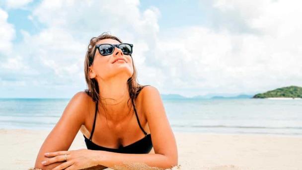 Cómo tomar sol correctamente y con precaución