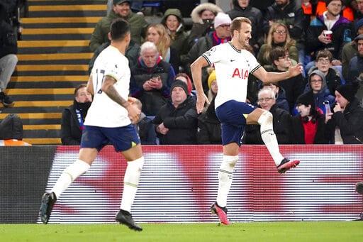 Con doblete de Kane, Tottenham aplasta 4-0 al Crystal Palace