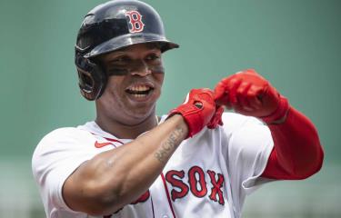 Rafael Devers pagará un lote de millones por tomar este préstamo