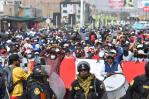 Las protestas vuelven a Perú con bloqueos de vías, pero sin choques violentos