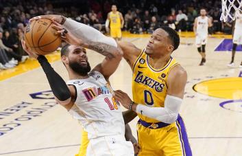 VIDEO | Dennis Schröder impulsa victoria de Lakers sobre Heat