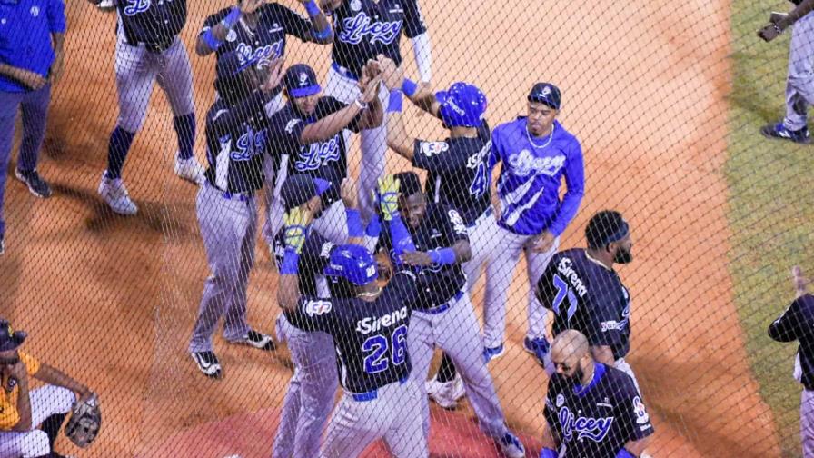 Licey y Gigantes buscan despegarse