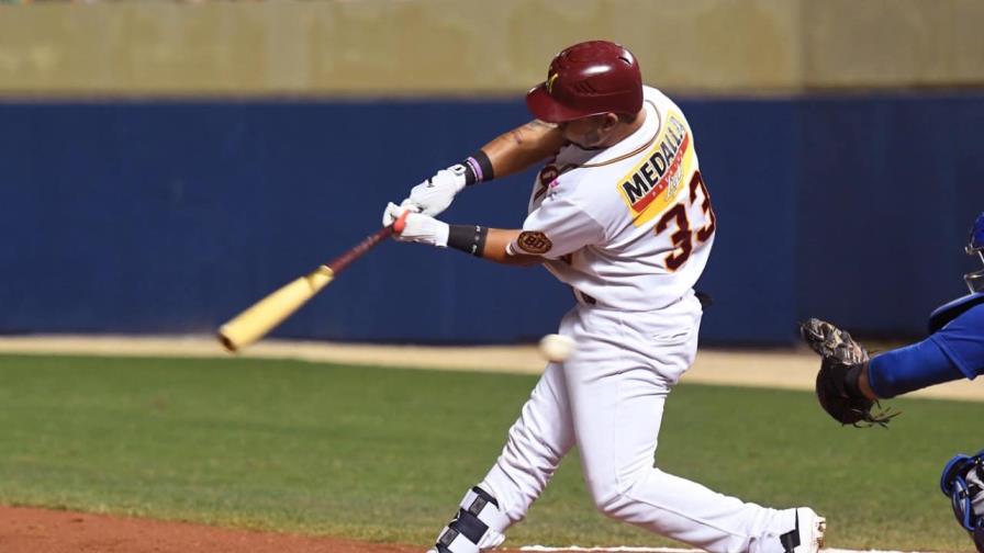 David Lebrón guió la victoria de los Cangrejeros de Santurce David Lebrón guió la victoria de los Cangrejeros de Santurce