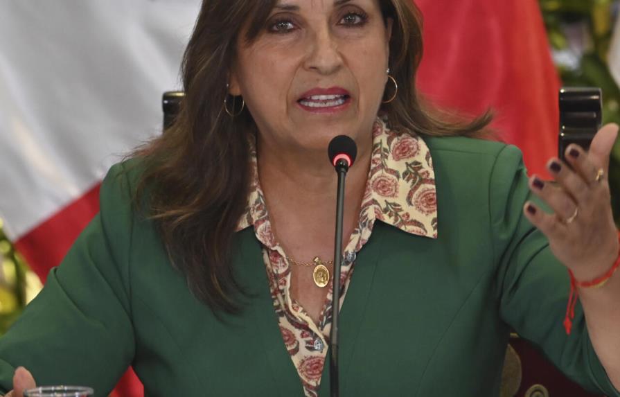 Presidenta Boluarte pide diálogo para poner fin a protestas en Perú