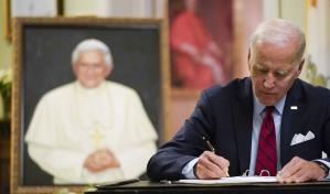 Biden da sus condolencias por la muerte del papa em&eacute;rito Benedicto XVI