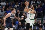 VIDEO | Triple-doble de Tatum encamina a Celtics sobre Mavericks