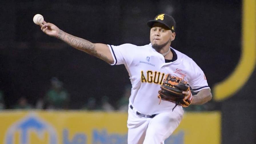 Carlos Martínez fuera de la rotación aguilucha Carlos Martínez fuera de la rotación aguilucha