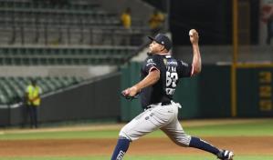 Con pitcheo de Carlos Viere, Sultanes de Monterrey ganan en México