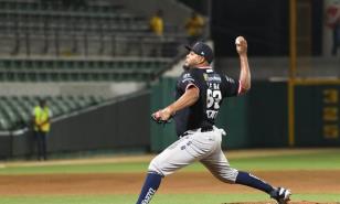 Con pitcheo de Carlos Viere, Sultanes de Monterrey ganan en México