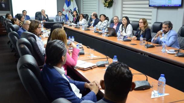 El CNSS ve diálogo con positivismo pese a descontento del Colegio Médico