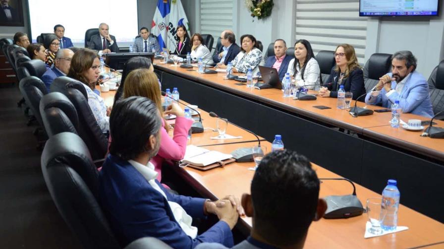 El CNSS ve diálogo con positivismo pese a descontento del Colegio Médico El CNSS ve diálogo con positivismo pese a descontento del Colegio Médico