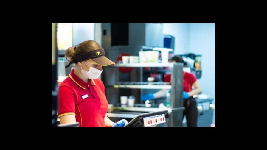 McDonalds también anuncia recortes de personal para 2023, pero no cuantifica