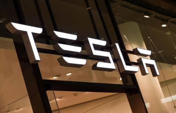 Tesla registra ganancias récord en el último trimestre del 2022