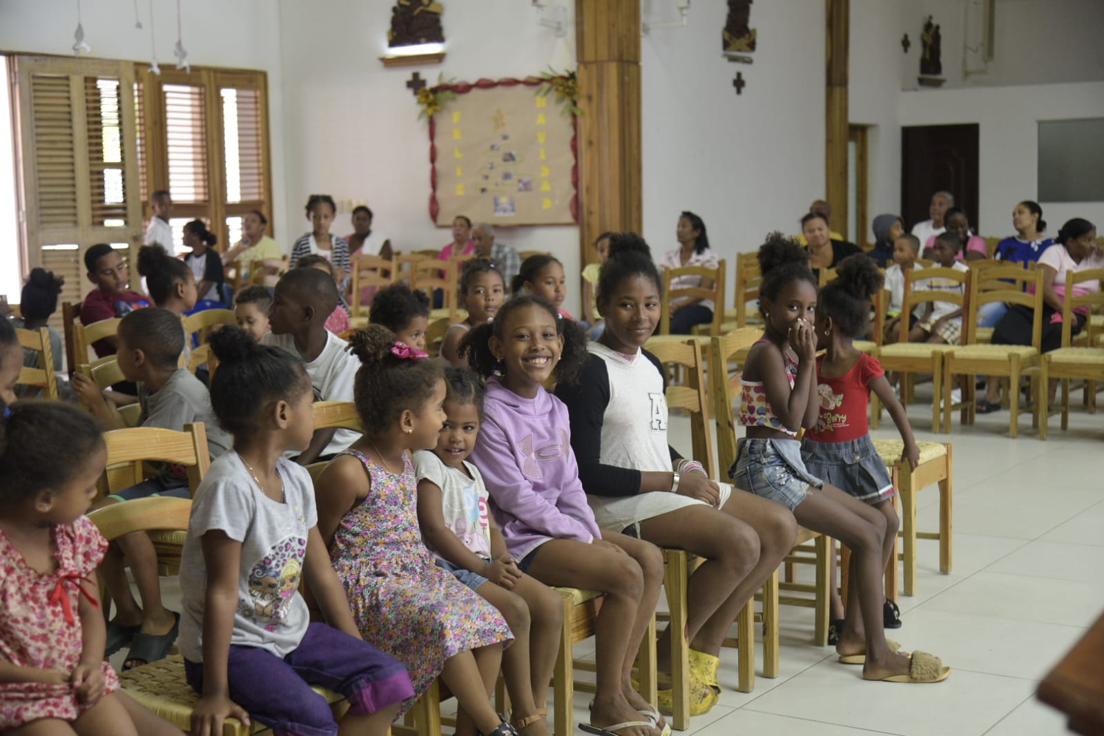 Niños de la Nueva Barquita en la Parroquía San Francisco de Asís <br>