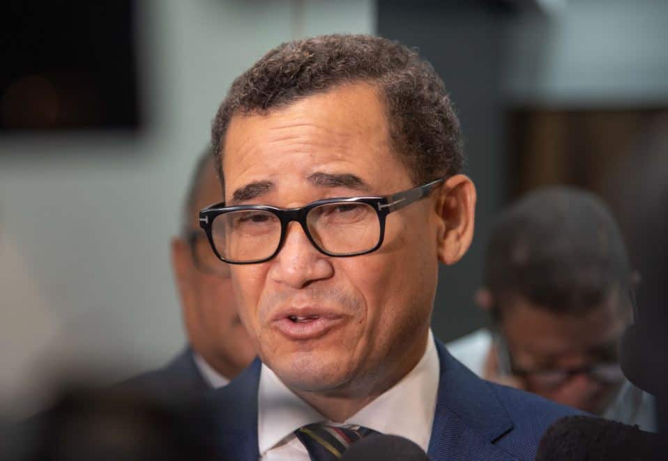 Eddy Olivares, dirigente del PRM, dijo que el Senado tiene potestad para aprobar las leyes.