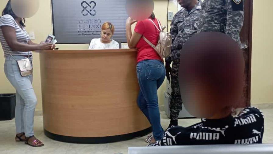 Policía identifica mujer que agredió a menor en el ensanche Quisqueya