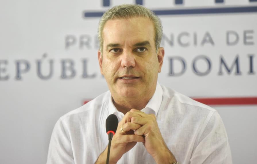 Abinader repudia los ataques al Congreso en Brasil