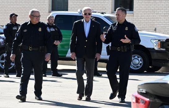 Biden llega a la frontera con México para su primera visita como presidente de EEUU