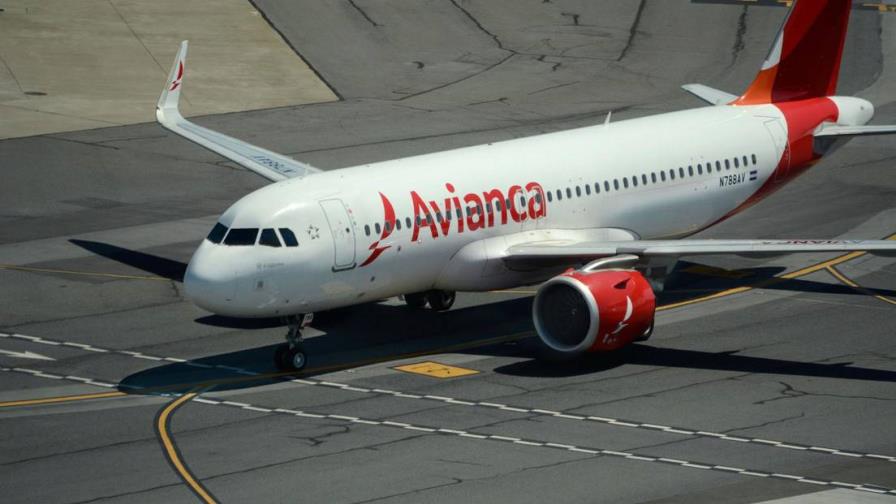 Avianca dispuesta a colaborar para esclarecer muerte de dos polizones