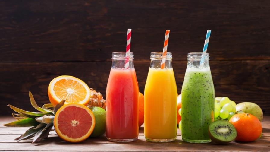 Por qué es mejor consumir la fruta entera que en jugo