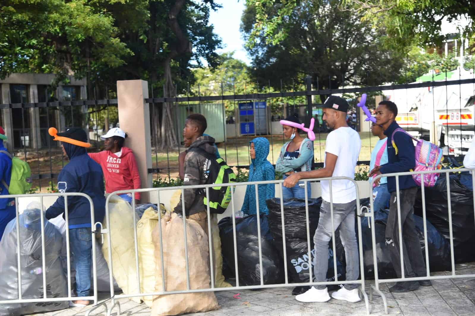 Plástico por juguetes, Alcaldía del Distrito Nacional.