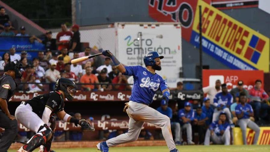 Video | Jonrón de Emilio Bonifacio en triunfo de los Tigres sobre los Gigantes