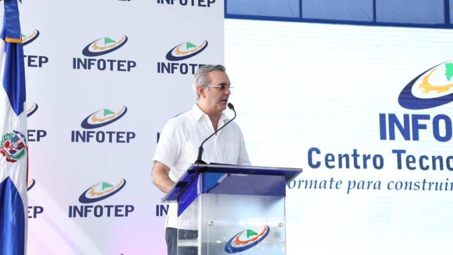 Abinader encabeza inauguración de centro del Infotep en Puerto Plata