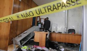 Al menos 1,200 bolsonaristas son detenidos en campamento frente al Ejército