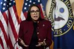 Ocasio-Cortez pide dejar de dar refugio en EEUU a Bolsonaro