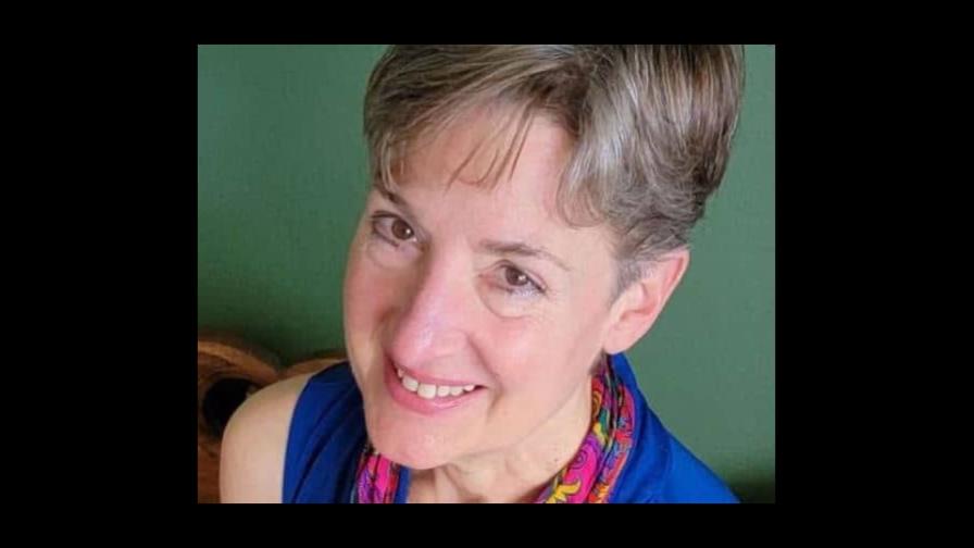 La exespía recién liberada Ana Belén Montes denuncia el embargo estadounidense a Cuba