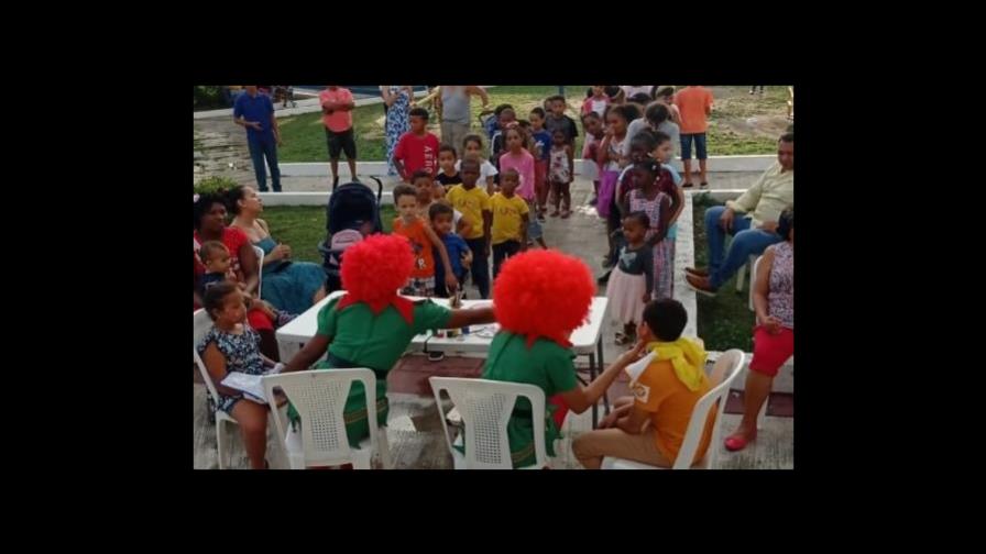 Niños de los residenciales Yvette y El Rosal reciben juguetes con motivo del Día de Reyes
