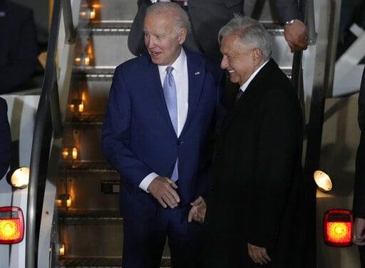 Biden llega a México para participar en cumbre de líderes