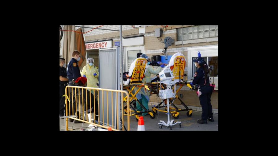 Huelga del personal de enfermería en 2 hospitales de NY