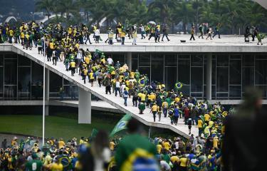 Liberan a 599 sospechosos de participar en actos antidemocráticos en Brasil
