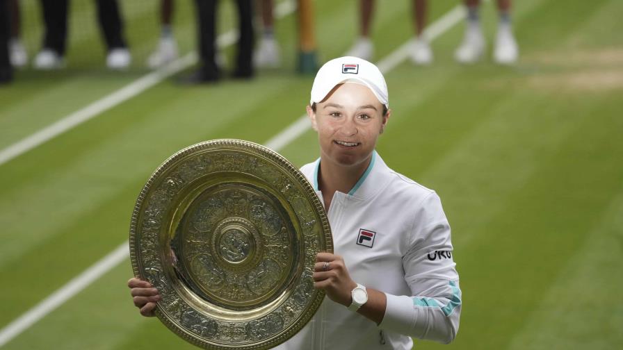 Ash Barty sigue en las noticias, no en las canchas