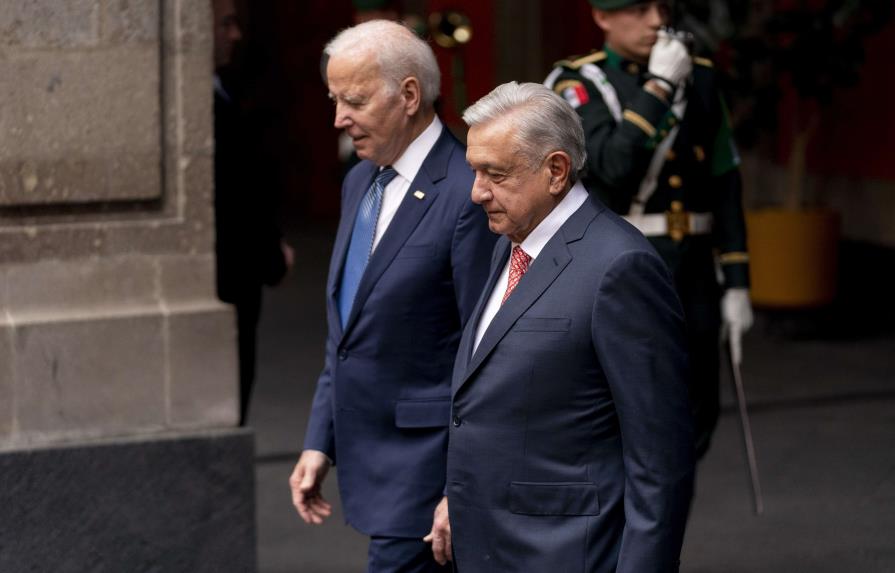 Biden y López Obrador hablan de migración, narcotráfico y el asalto en Brasil