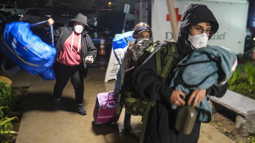 Lluvias torrenciales no dan tregua a California; ya han dejado 14 muertos y evacuación total de la ciudad
