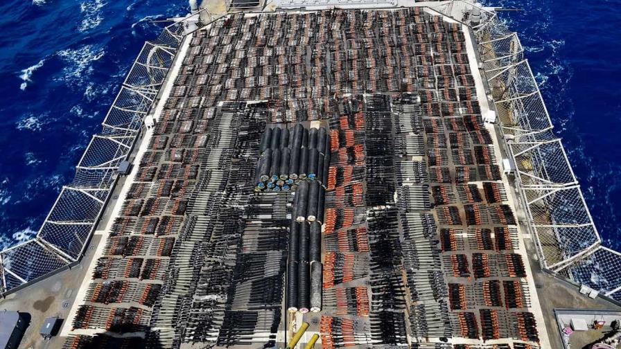 Marina de Estados Unidos confisca cargamento de armas que se dirigía de Irán a Yemen