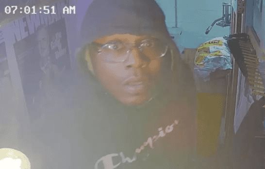 Policía de NY busca hombre que robó más de USD 30,000 de varios locales en dos semanas