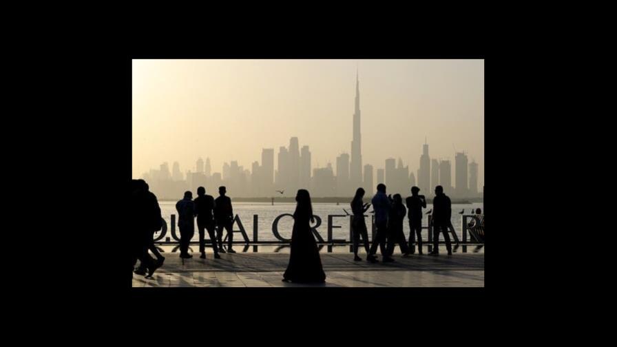 Emiratos Árabes Unidos prohibirá bolsas de plástico de un solo uso en 2024