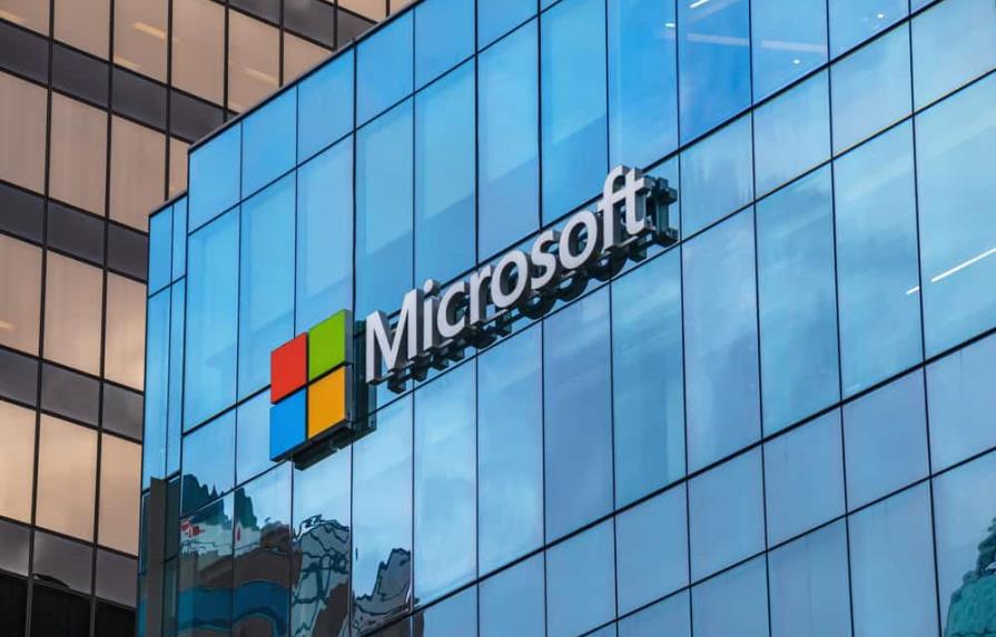 Microsoft planea invertir 10,000 millones en la empresa que creó ChatGPT
