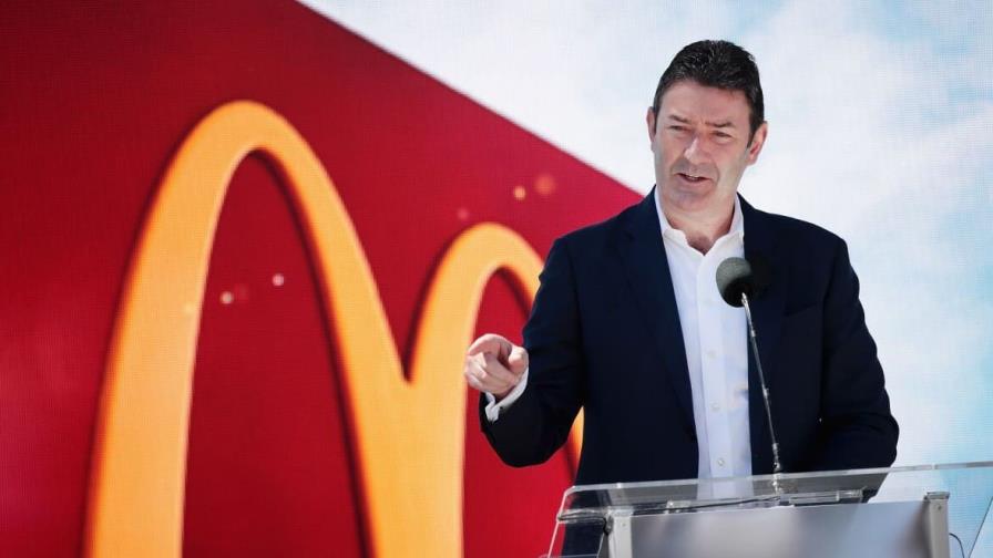 Regulador de EE.UU. acusa al ex-CEO de McDonalds de mentir sobre su despido Regulador de EE.UU. acusa al ex-CEO de McDonalds de mentir sobre su despido