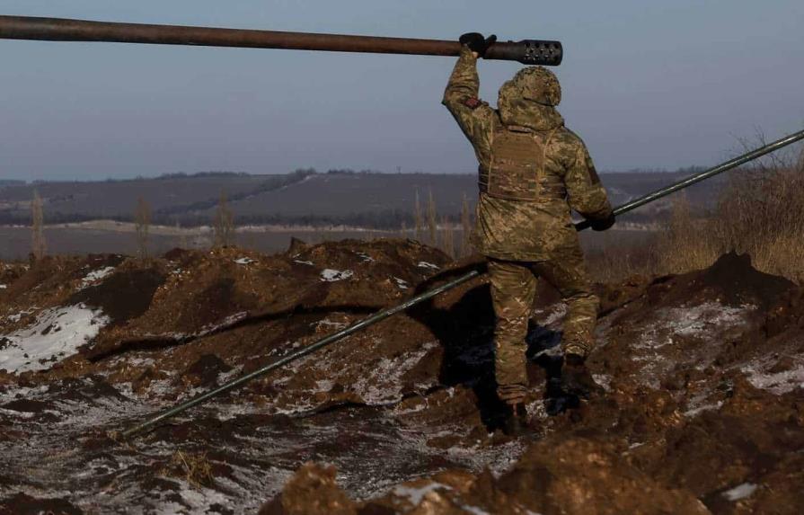 Rusos tratan sin éxito de romper defensa ucraniana en Soledar, dice Kiev