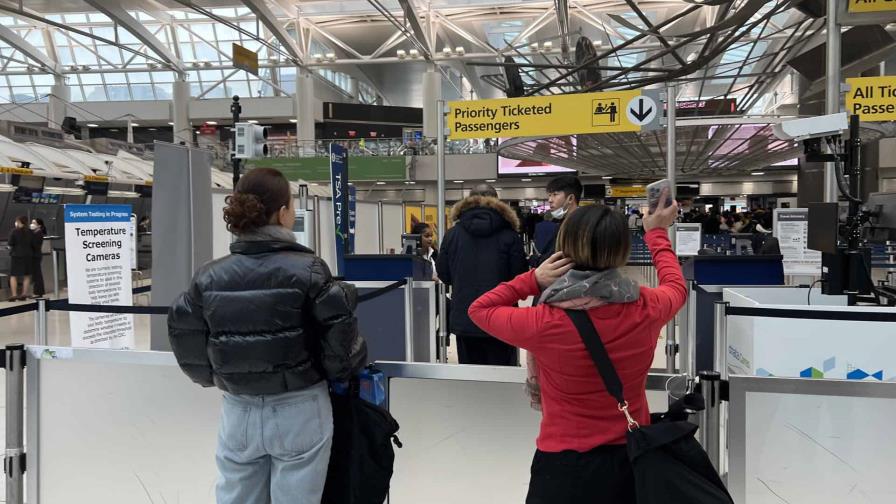 Normalidad en aeropuerto JFK de Nueva York pese a retrasos y cancelaciones