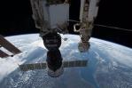Rusia enviará nave de rescate a la ISS para traer a tres tripulantes a la Tierra