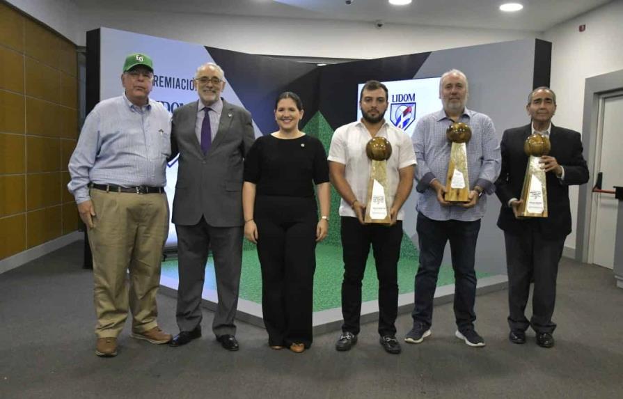LIDOM entrega copas a  campeones regionales
