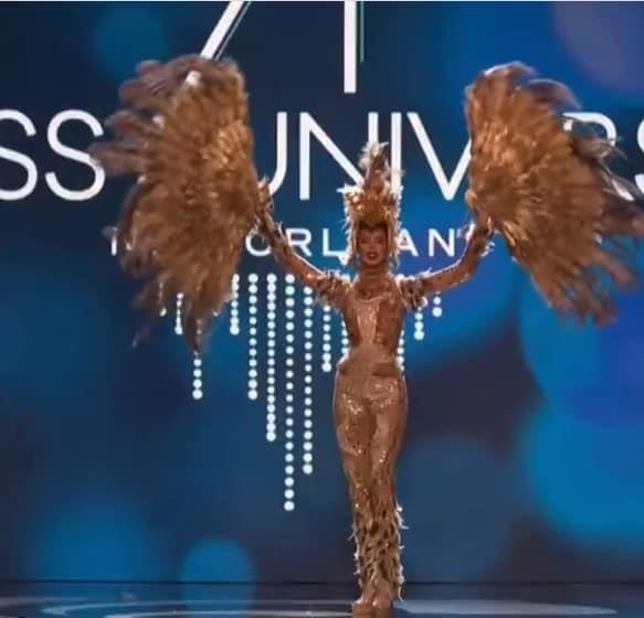 Andreína Martínez lleva la inspiración de la cigua palmera en gala preliminar del Miss Universo